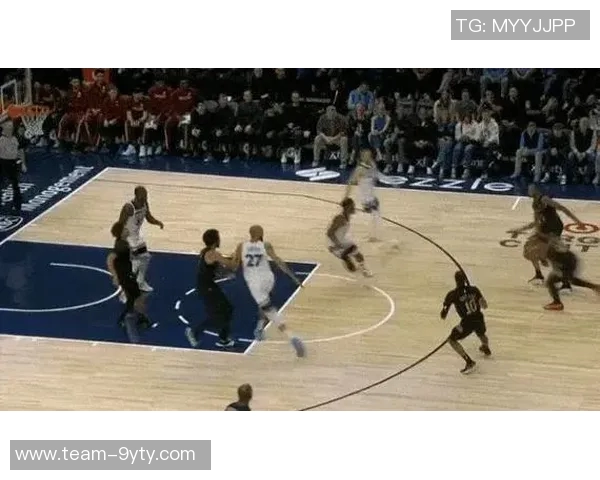 米切尔超远三分追至1分米切罗三罚全失令人失望